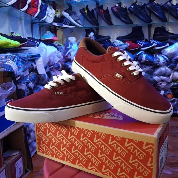 vans store semarang