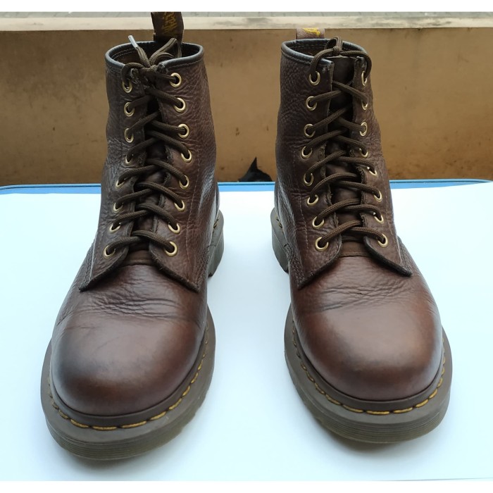 dr martens grizzly