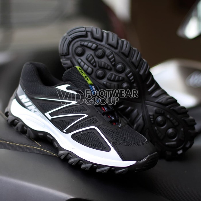 nike acg takao