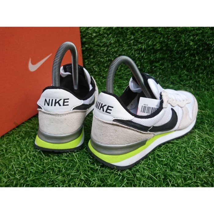 jual nike internationalist