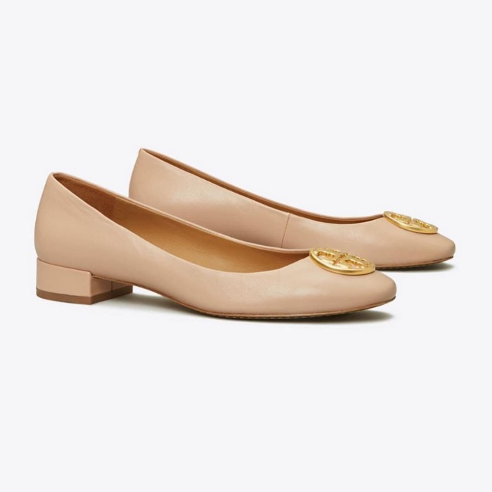 tory burch chelsea pump