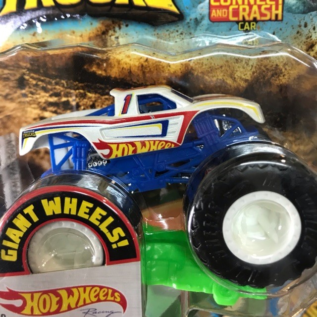 hot wheels racing truck