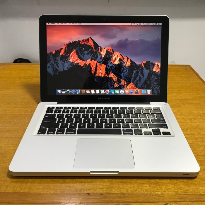 Jual Apple MacBook Pro Tahun 2011 i5 Ram 8GB SSD 256GB 95%