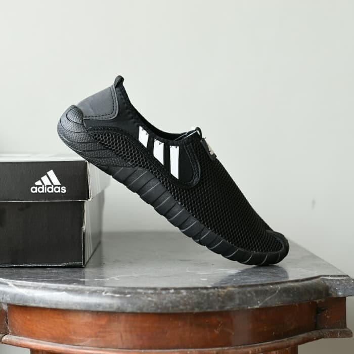 adidas jawpaw slip on