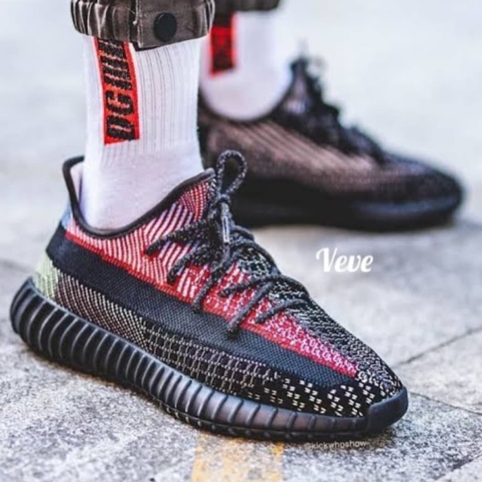 yeezy boost 350 v2 yecheil harga