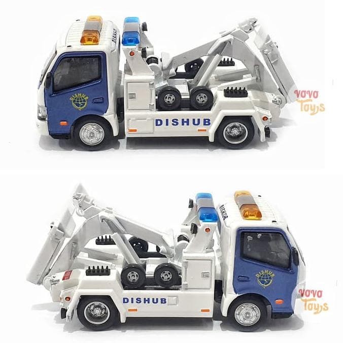tow truck and car toy
