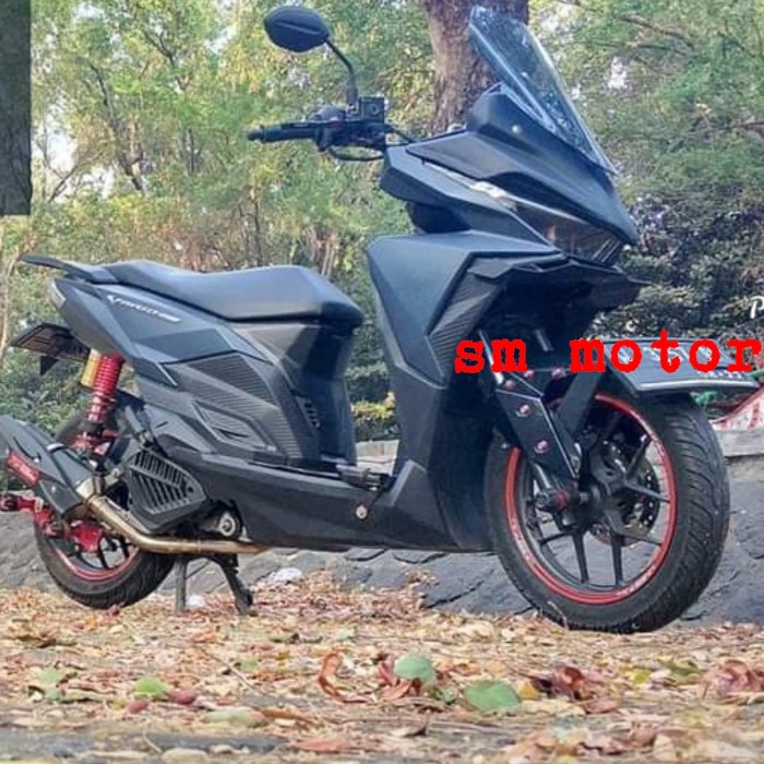 Foto Produk SEPAKET TAMENG DAN WINDSHIELD VARIO 125 DAN 150 LED PNP TINGGAL PASANG dari angelina motor shop