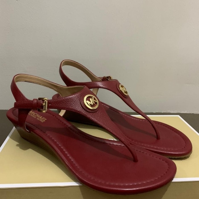 harga sandal michael kors