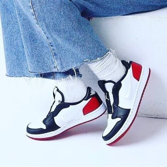 air jordan 1 low slip black toe