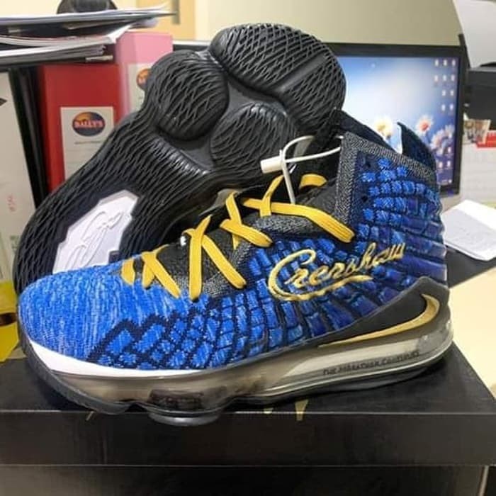 lebron 17 crenshaw