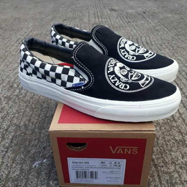 vans slip on crazy world