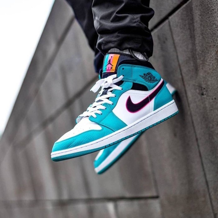 aj 1 south beach