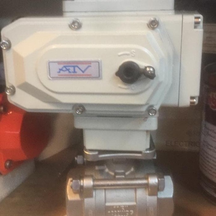 Ball valve 3pc body motorized 1 1/2 inch 