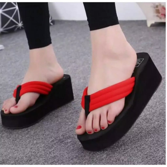 Foto Produk Sandal Wedges Spons (Merah) - Merah, 36 dari Reiv_Shop