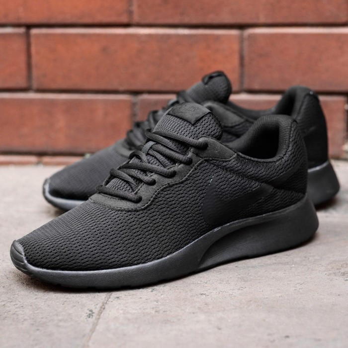 nike tanjun full black
