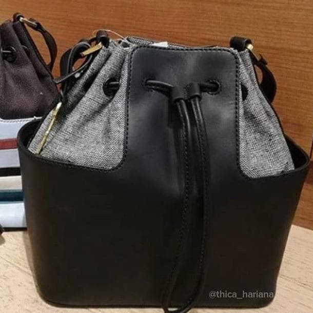 fossil cooper bucket bag