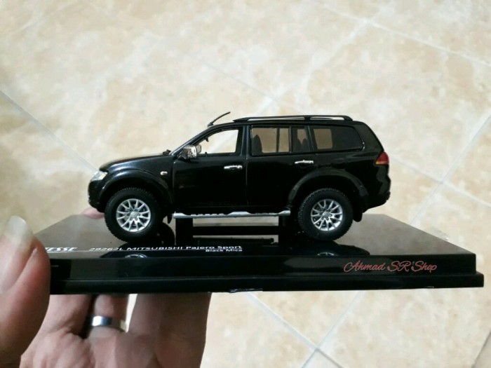 pajero sport diecast