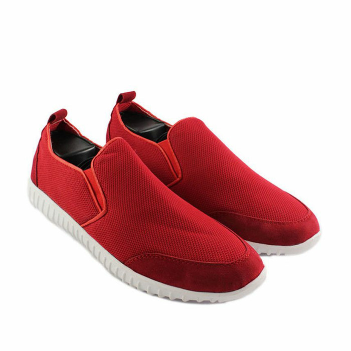 red sneakers for men