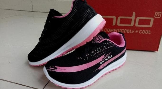 Sepatu Olahraga Remaja 6 Sepatu Olahraga Remaja 6