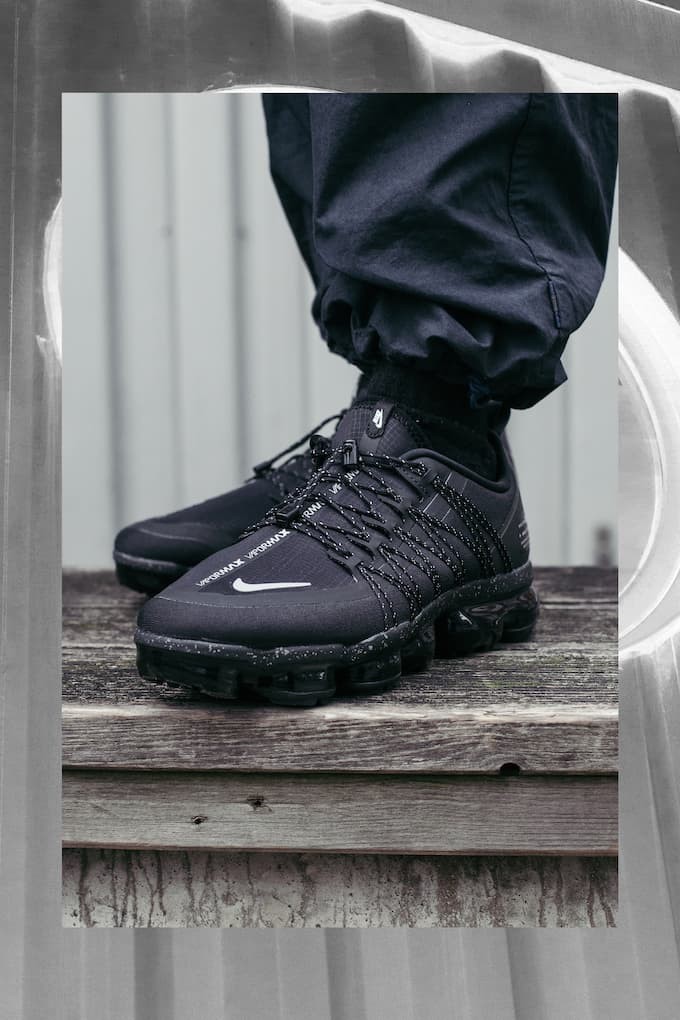 nike vapormax utility triple black