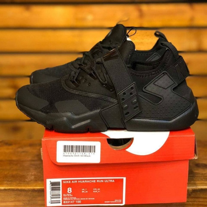 huarache drift triple black