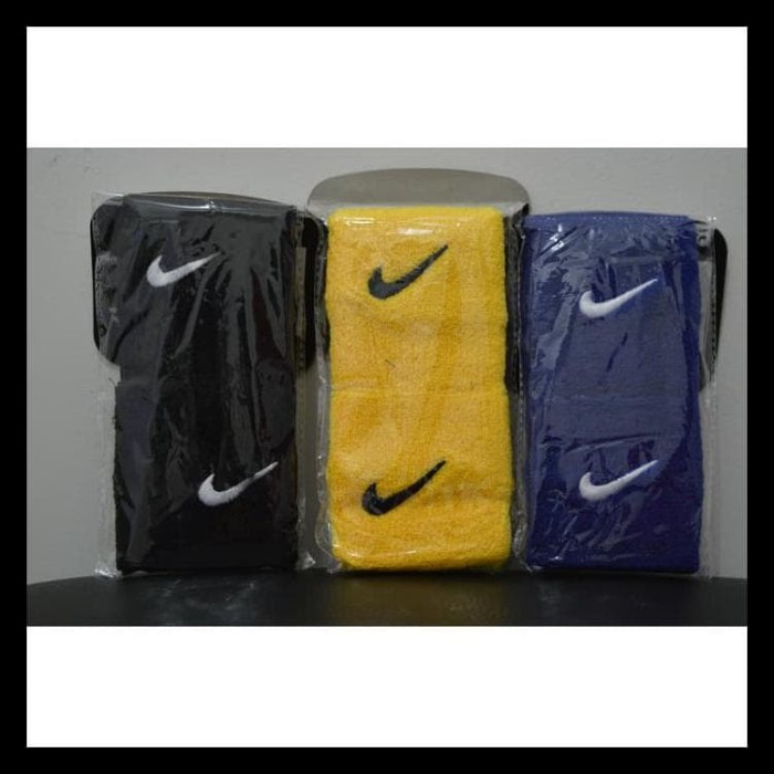 nike hand band