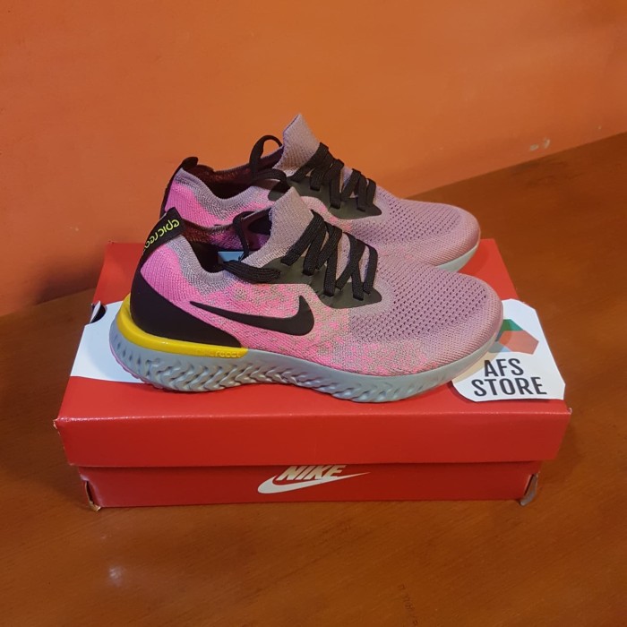Nike Epic React Flyknit Plum Dust Grade School Zapatillas Nike Epic React Flyknit Plum Dust Grade School Zapatillas