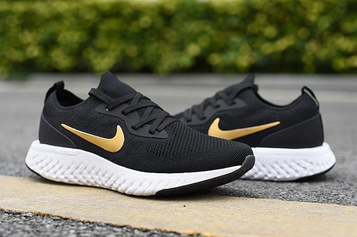 nike epic react flyknit black gold