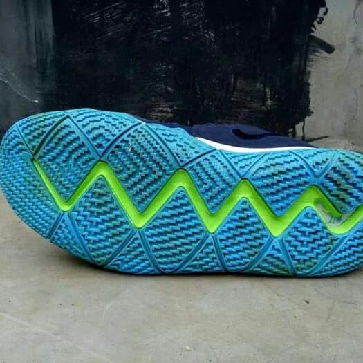 kyrie 4 turquoise