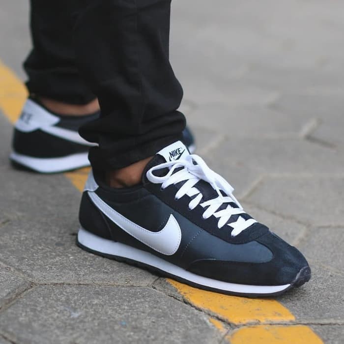 nike match runner