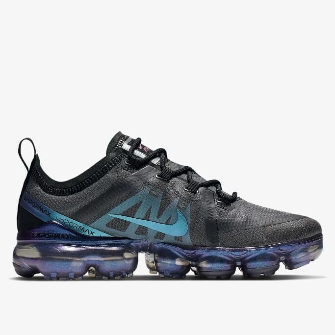 vapormax color