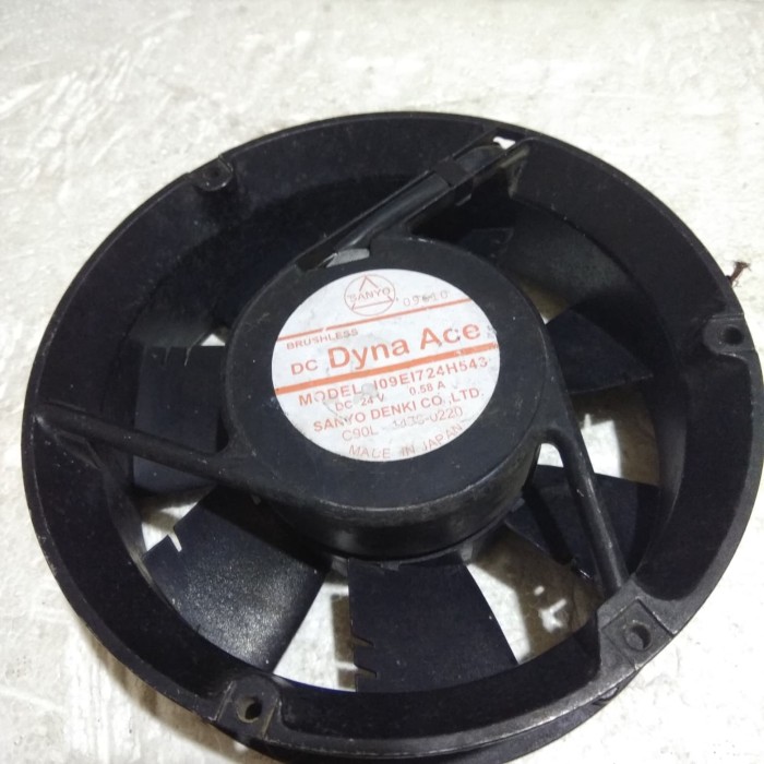 1pcs Sanyo Sanyo 24V0.58A fan 109E1724H543