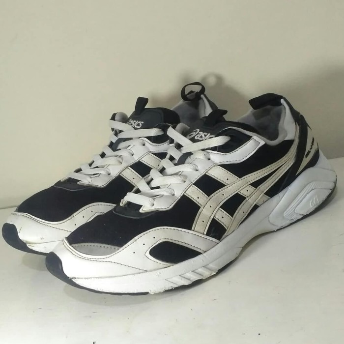 asics gel j evo