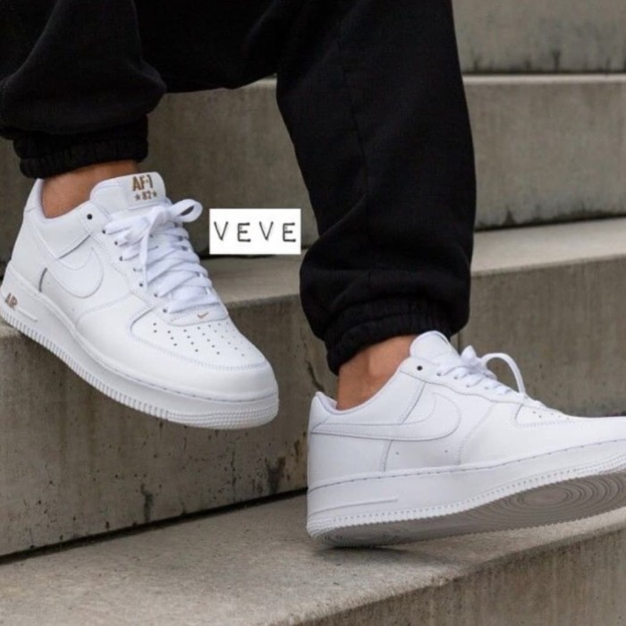 nike air force 1 low crest logo