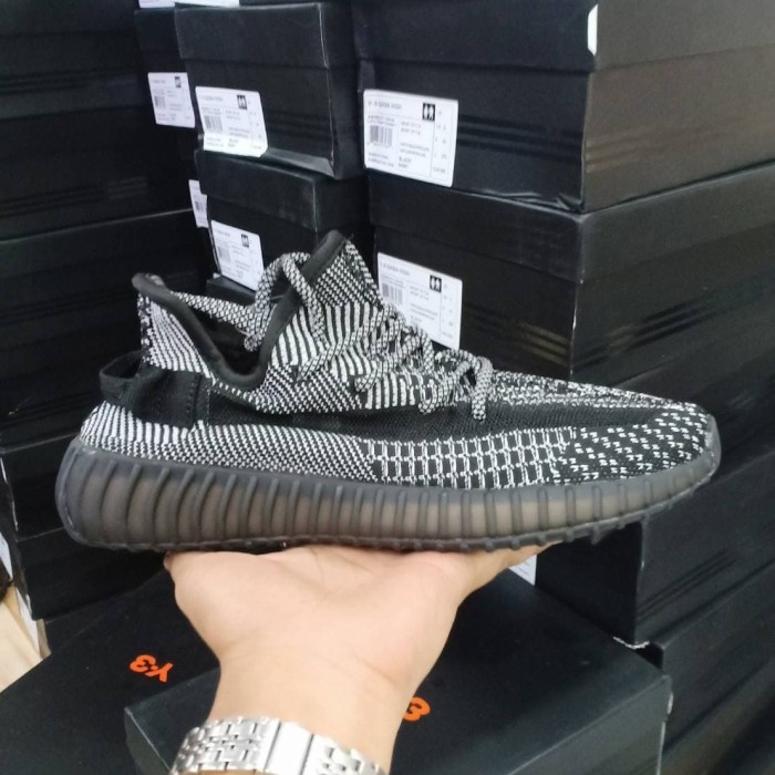 Jual Jual Sepatu Ori Adidas Yeezy Boost 350 V2 Static Reflective Black l DKI Jakarta Afshen Shoes | Tokopedia Jual Jual Sepatu Ori Adidas Yeezy Boost 350 V2 Static Reflective Black l DKI Jakarta Afshen Shoes | Tokopedia