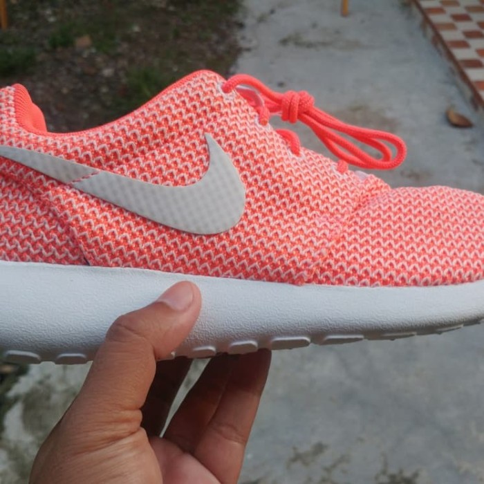 roshe run women red