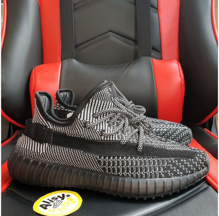 Jual Sepatu Adidas Yeezy Boost 350 V2 Static Black Reflective DKI Jakarta Alisyashoes | Tokopedia Jual Sepatu Adidas Yeezy Boost 350 V2 Static Black Reflective DKI Jakarta Alisyashoes | Tokopedia