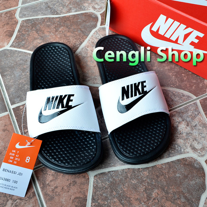 harga sandal nike benassi