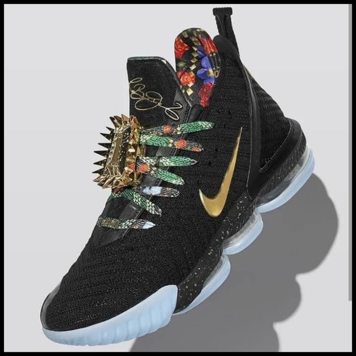 lebron soldier 8 watch the throne