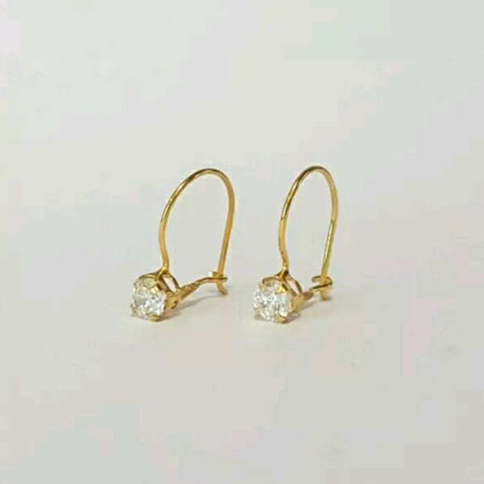Anting Emas Asli Kadar 700 Model Lonjong Simple Elegant 41018 Shopee Indonesia