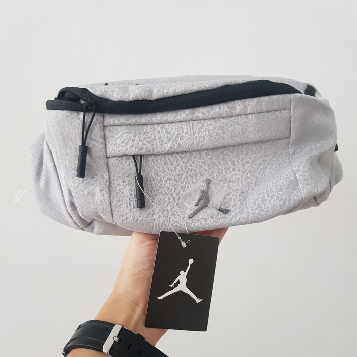 Jual Air Jordan Waist Bag metalic grey Pure 100 ORI Kota Malang