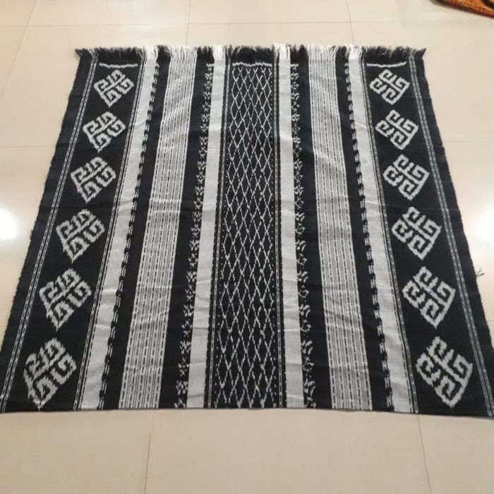 Jual Kain Tenun Blanket Jepara Hitam Putih Original Handmade ... Jual Kain Tenun Blanket Jepara Hitam Putih Original Handmade ...