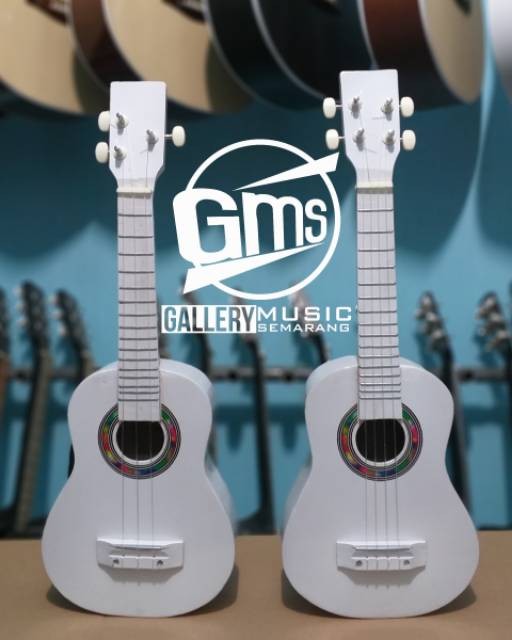 Download 5400 Koleksi Gambar Gitar Senar 3 Keren Gratis