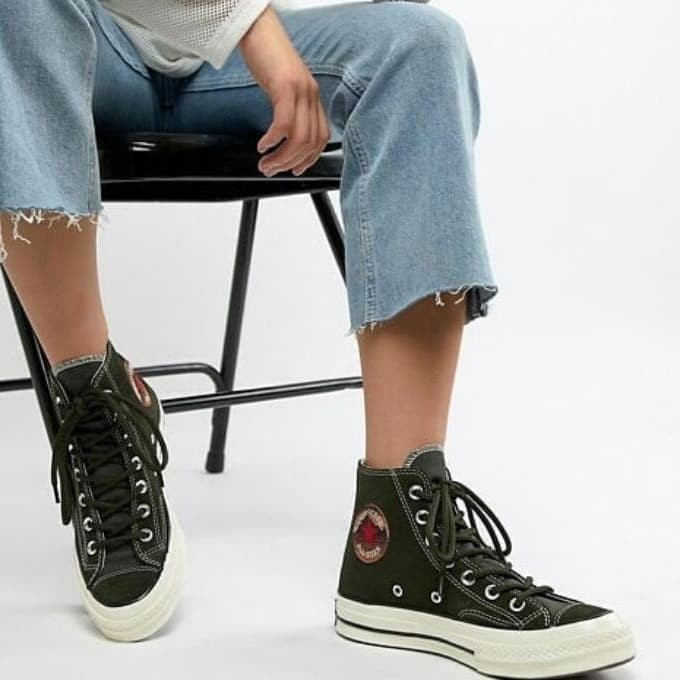 dark green chuck taylors