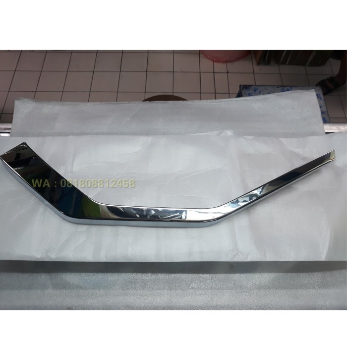 Foto Produk Garnish Bemper Bumper Bawah Crum Chrome Asli Mitsubishi Xpander dari Istana Motor Mitsubishi
