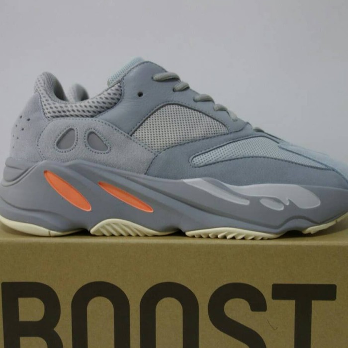 gray yeezy 700