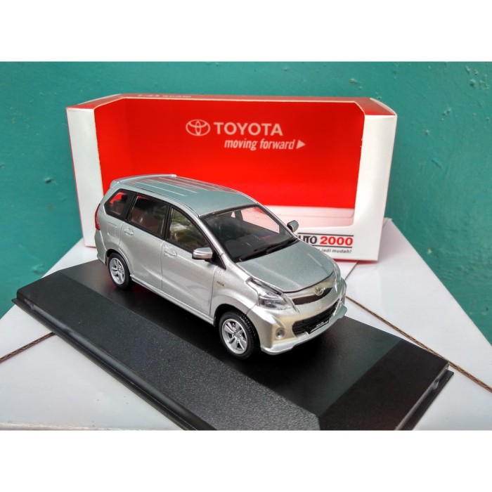 Jual Diecast Toyota Avanza  Veloz Silver Miniatur Mobil  