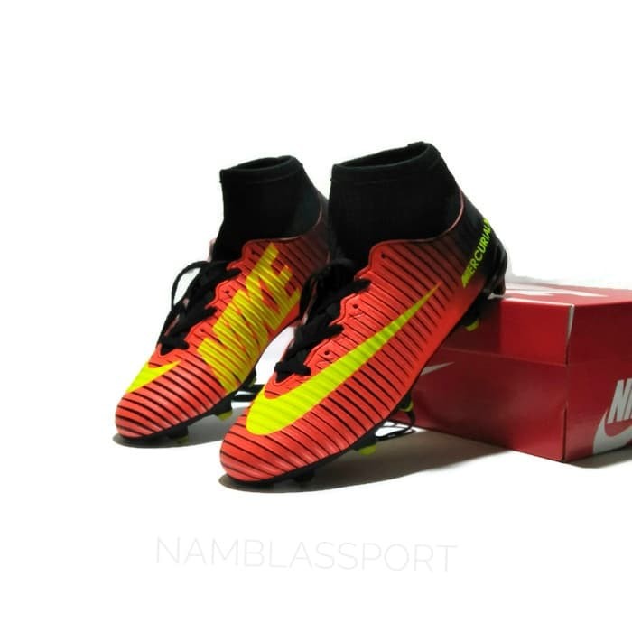 sepatu bola mercurial superfly