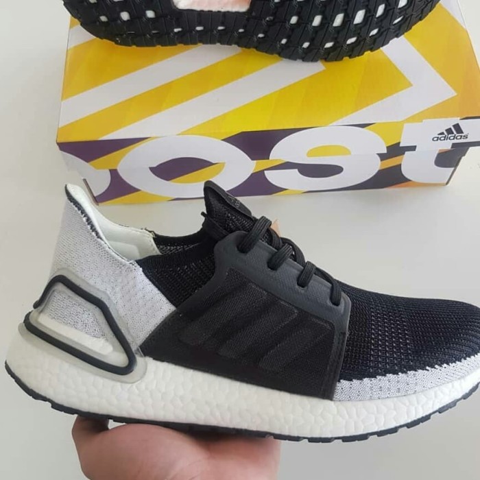 Jual SEPATU SNAKERS ADIDAS ULTRA BOOST 19 OREO Kota Tangerang Selatan echoshop | Tokopedia adidas Ultra Boost 19 Oreo