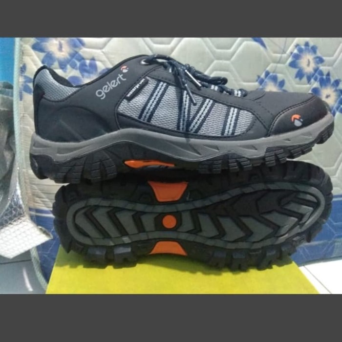 gelert horizon low waterproof walking shoes